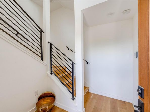 1208 Luna ST 1, Austin TX 78721