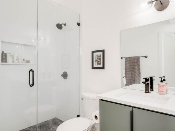 1208 Luna ST 1, Austin TX 78721