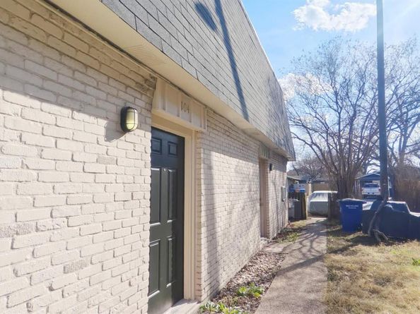 1900 Hearthside DR, Austin TX 78757