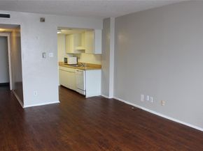 1800 Lavaca ST 203, Austin TX 78701