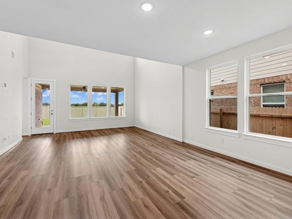 308 Amista DR, Liberty Hill TX 78642