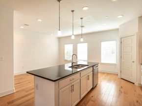 7204 Bassett CT, Austin TX 78741