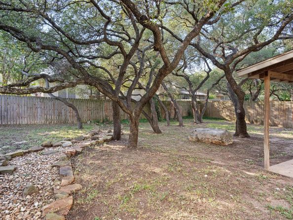 9108 Fainwood LN, Austin TX 78749