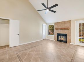 6808 Luckenbach LN, Austin TX 78729