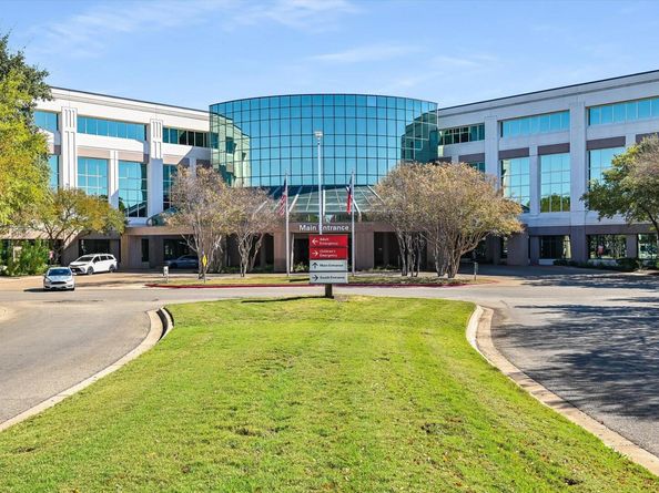 6808 Luckenbach LN, Austin TX 78729