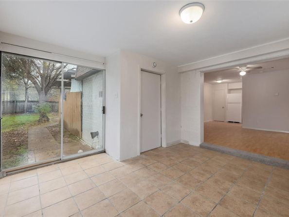 2201 mission hill CIR, Austin TX 78741