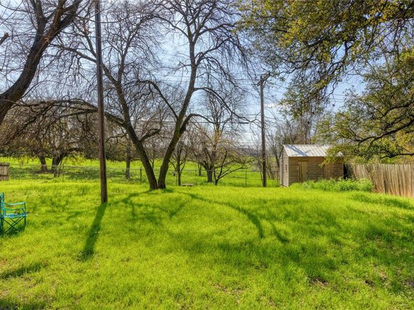 2201 mission hill CIR, Austin TX 78741