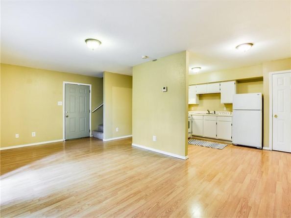 2201 mission hill CIR, Austin TX 78741