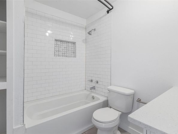 2201 mission hill CIR, Austin TX 78741