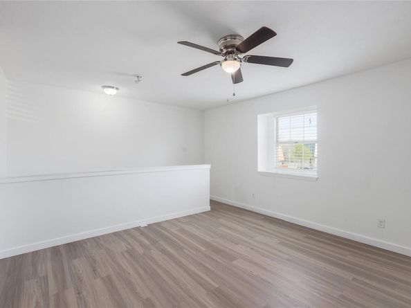 2201 mission hill CIR, Austin TX 78741