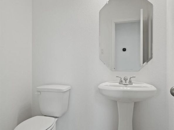 228 Ironshoe TRL, Liberty Hill TX 78642