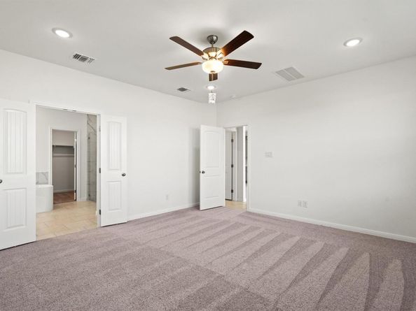 228 Ironshoe TRL, Liberty Hill TX 78642