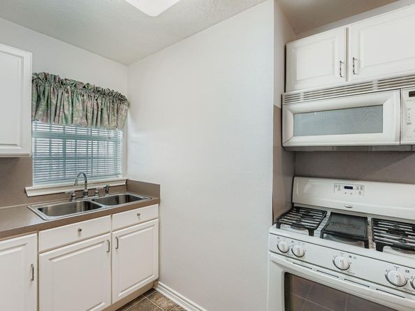 2308 Santa Rita ST, Austin TX 78702