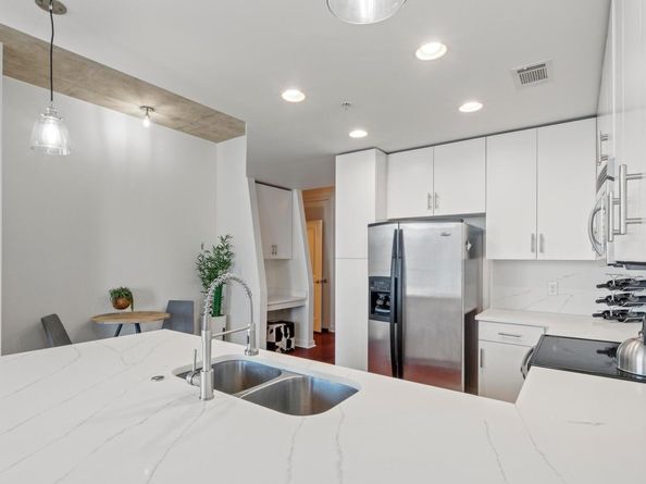 360 Nueces ST 2907, Austin TX 78701