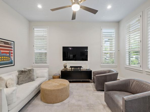 4205 Elevator DR, Austin TX 78731