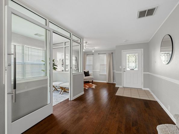 917 Melted Candle CV, Pflugerville TX 78660