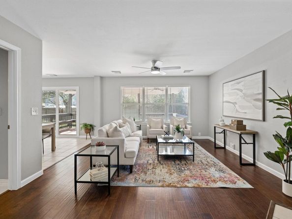 917 Melted Candle CV, Pflugerville TX 78660