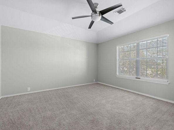 917 Melted Candle CV, Pflugerville TX 78660