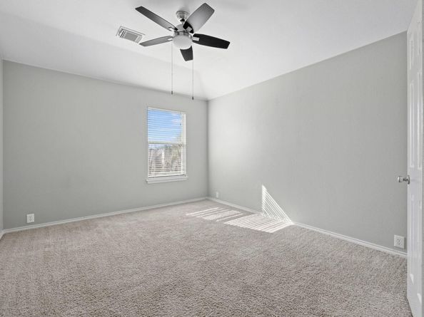 917 Melted Candle CV, Pflugerville TX 78660