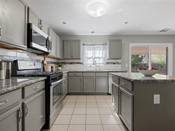 917 Melted Candle CV, Pflugerville TX 78660