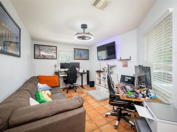 101 Texas Ash CV, Manchaca TX 78652