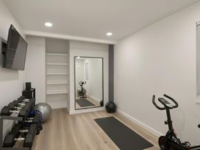 910 Nalide ST B, Austin TX 78745