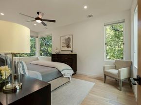 910 Nalide ST B, Austin TX 78745