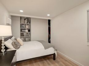 910 Nalide ST B, Austin TX 78745