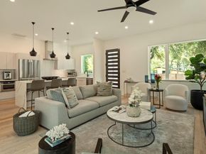 910 Nalide ST B, Austin TX 78745
