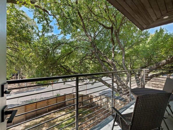 910 Nalide ST B, Austin TX 78745