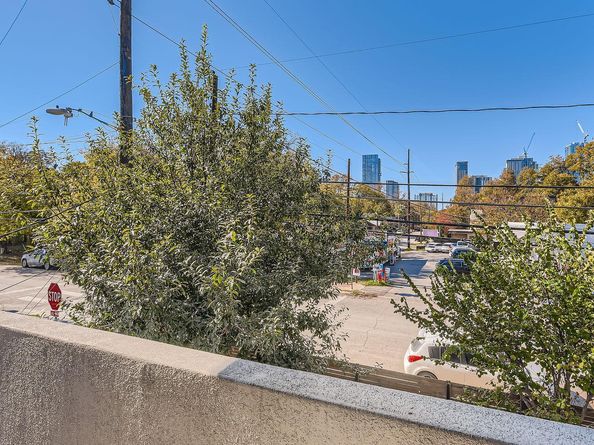 1600 Holly ST, Austin TX 78702
