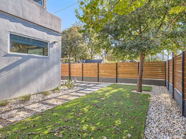 1600 Holly ST, Austin TX 78702