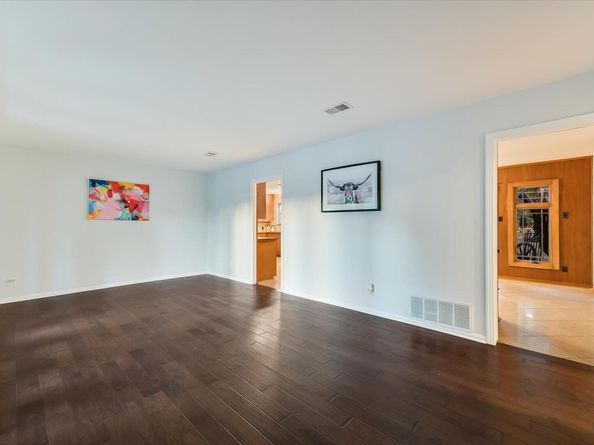 5723 Highland Hills DR, Austin TX 78731