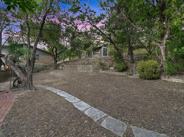 5723 Highland Hills DR, Austin TX 78731