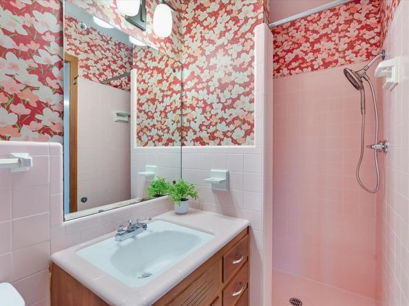 5723 Highland Hills DR, Austin TX 78731
