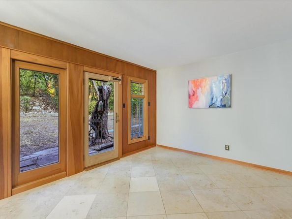 5723 Highland Hills DR, Austin TX 78731