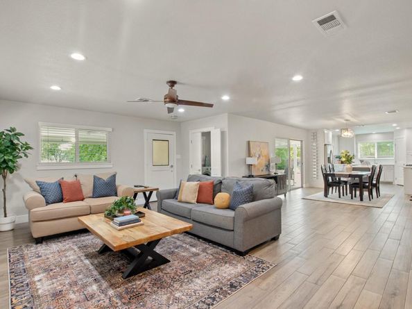 9110 Chisholm LN, Austin TX 78748