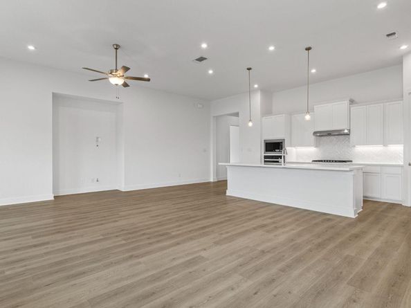 1405 Blue Moon DR, Georgetown TX 78628