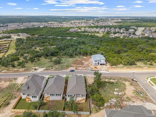 1405 Blue Moon DR, Georgetown TX 78628