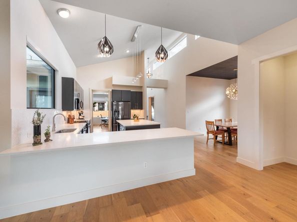 3006 Garden Villa LN, Austin TX 78704