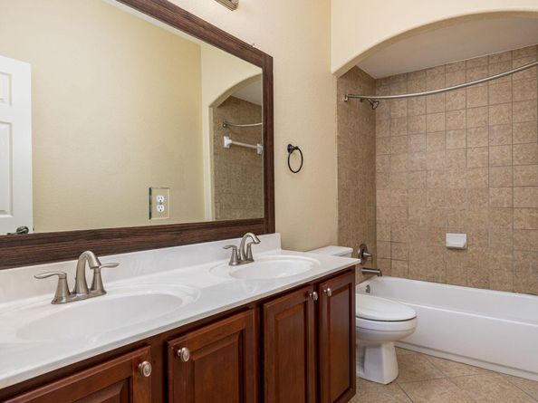 1616 Hidden Springs PATH, Round Rock TX 78665