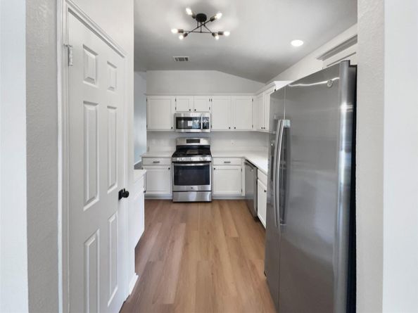 1207 Brashear LN, Cedar Park TX 78613