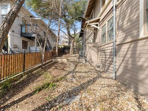 613 Baylor ST, Austin TX 78703