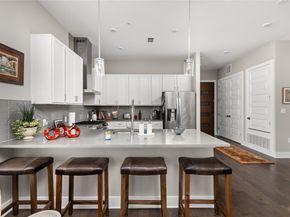 4325 Jackson Ave 2105, Austin TX 78731