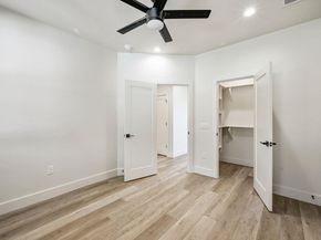 813 Newport DR, Spicewood TX 78669