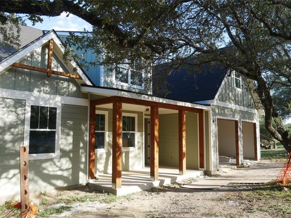 813 Newport DR, Spicewood TX 78669