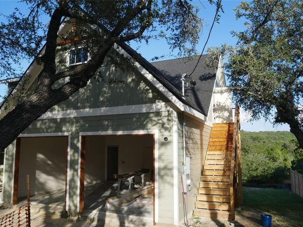 813 Newport DR, Spicewood TX 78669
