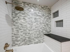 813 Newport DR, Spicewood TX 78669
