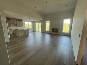 813 Newport DR, Spicewood TX 78669