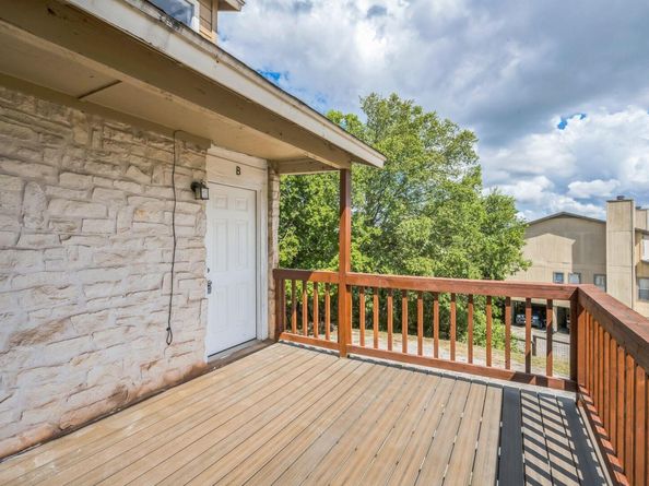 6914 Rifle BND, Austin TX 78736